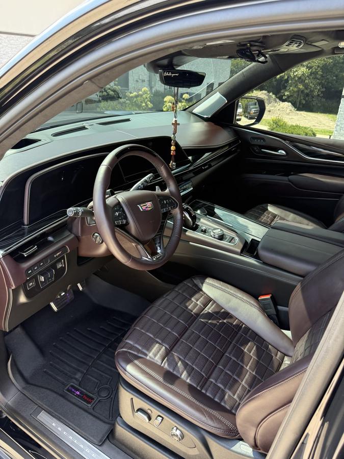 Escalade V interior detail Plymouth MI
