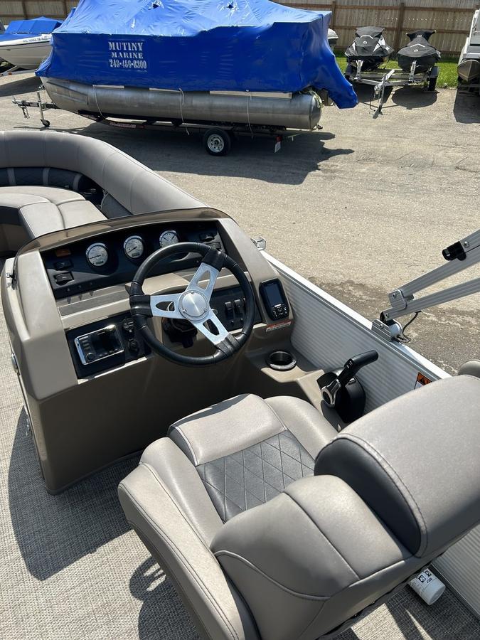 Marine boat detailing Plymouth MI